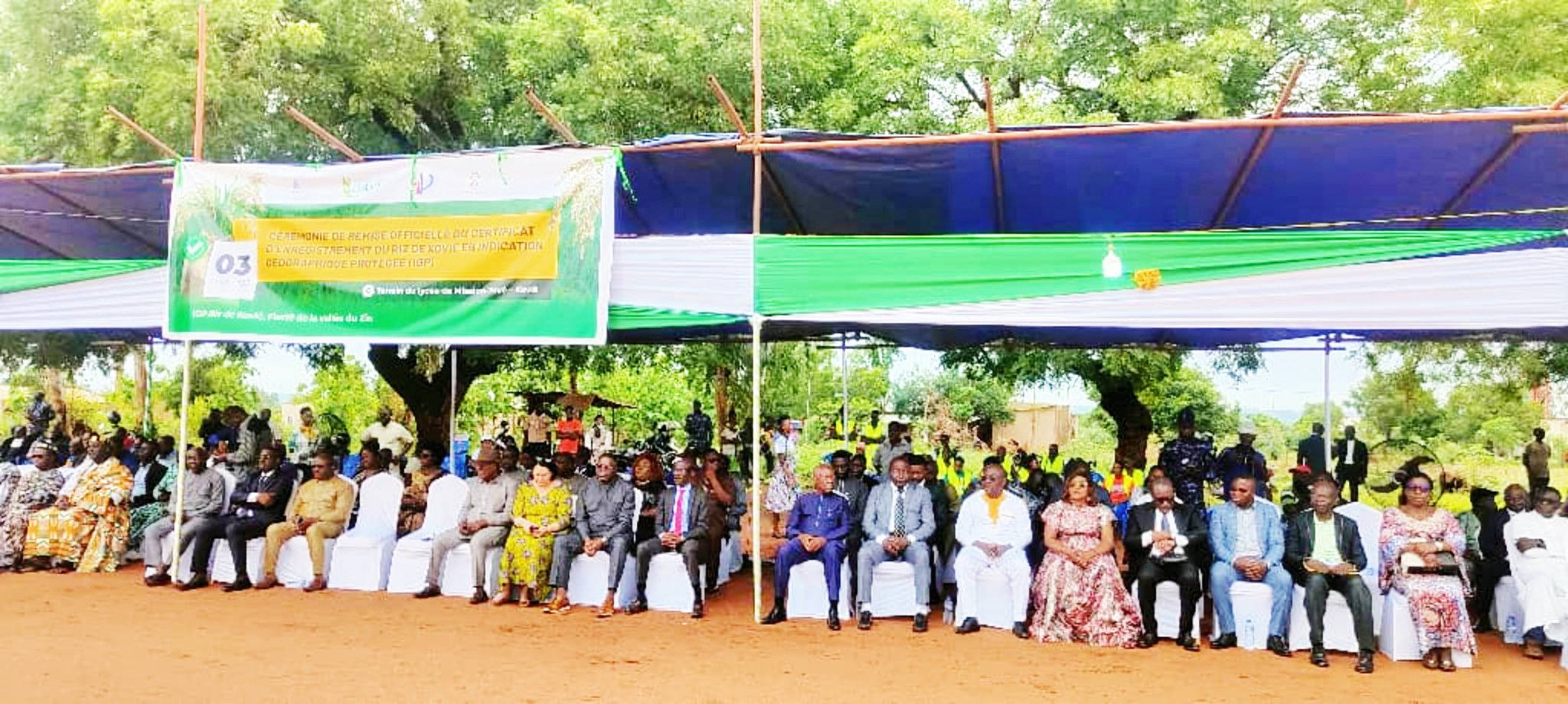 L’OAPI remet au riz de Kovié du Togo son certificat d’Indication Géographique Protégée, première distinction de ce genre pour le pays,