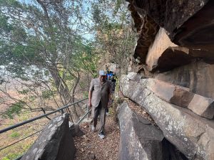 Les grottes de Nok, trésor archéologique du Togo, ont accueilli une visite officielle soulignant leur rôle clé dans l’identité culturelle 