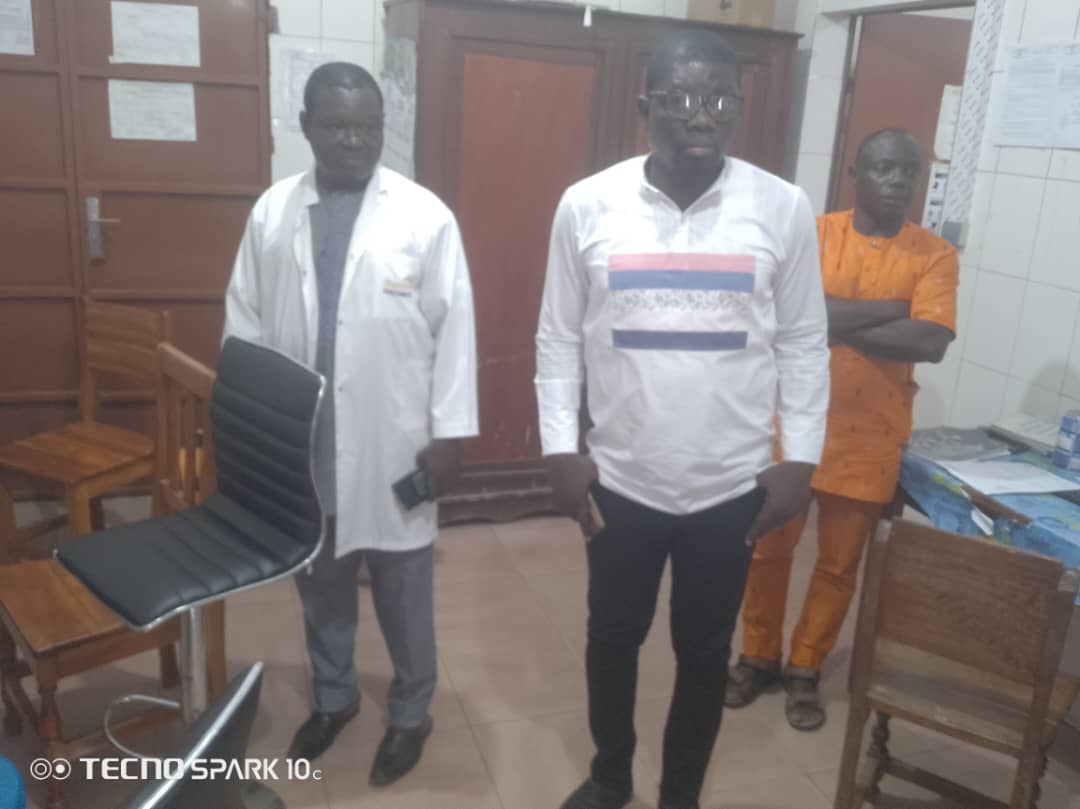 Le ministre togolais de la Santé, Tchin Darré, a effectué une visite surprise au CHP d'Anié, soulignant l'importance de l'engagement
