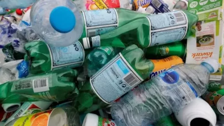 Le PNUD et le Ministère de l'Emploi des Jeunes lancent une formation gratuite au Togo pour transformer les déchets en opportunités économiques, formant une nouvelle génération d'écopreneurs pour un avenir durable.