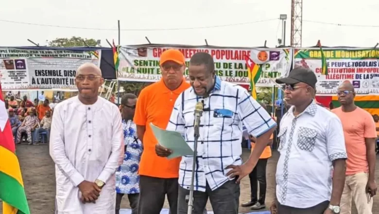 L’opposition s’insurge contre la « monarchie » de Faure Gnassingbé, mais ses cris, vibrants à Akassimé, s’éteignent face à une dynastie