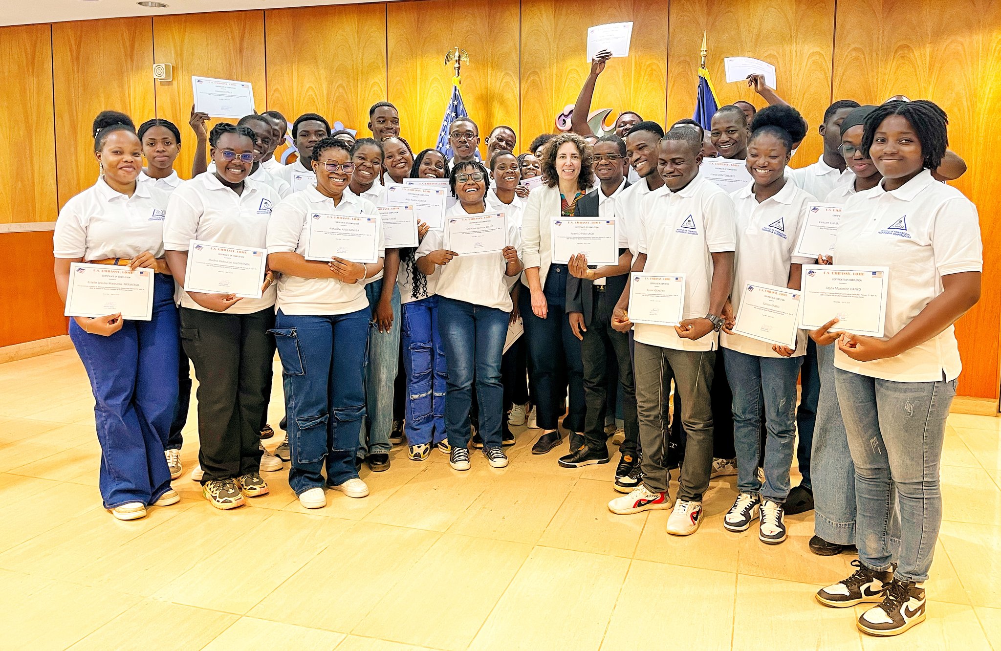 L'Ambassade des États-Unis au Togo a offert une formation intensive en anglais et entrepreneuriat à l'IFTS, ouvrant des portes