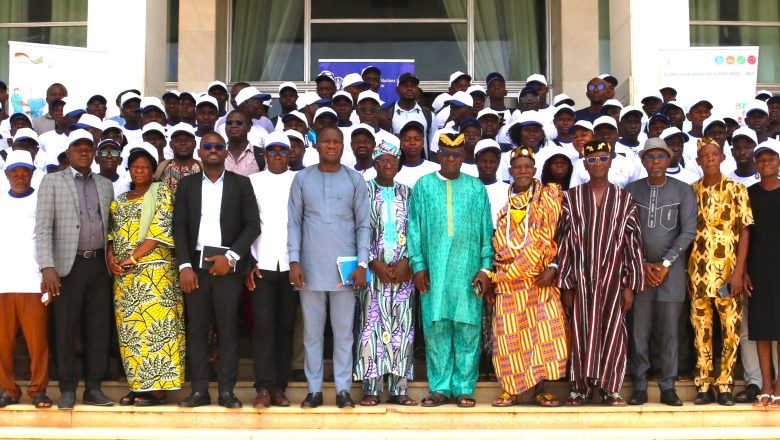 La Journée mondiale des abeilles à Kara met en lumière le miel comme nouvel étendard économique du Togo et appelle à une mobilisation nationale pour protéger les abeilles et promouvoir l'apiculture durable.