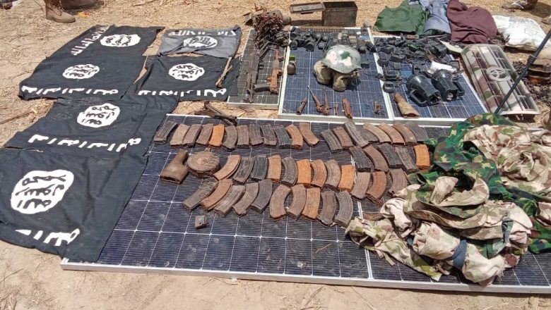 L'armée nigériane, soutenue par des civils, a mené un raid réussi dans la forêt de Sambisa, forçant les insurgés de Boko Haram/ISWAP à fuir