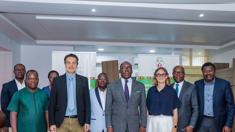 Le Togo lance un projet ambitieux de Plateforme de Recherche Internationale en Santé Mondiale (PRISME) pour renforcer sa position scientifique et relever les défis sanitaires globaux.