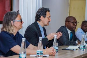 Le Togo lance un projet ambitieux de Plateforme de Recherche Internationale en Santé Mondiale (PRISME) pour renforcer sa position scientifique et relever les défis sanitaires globaux.