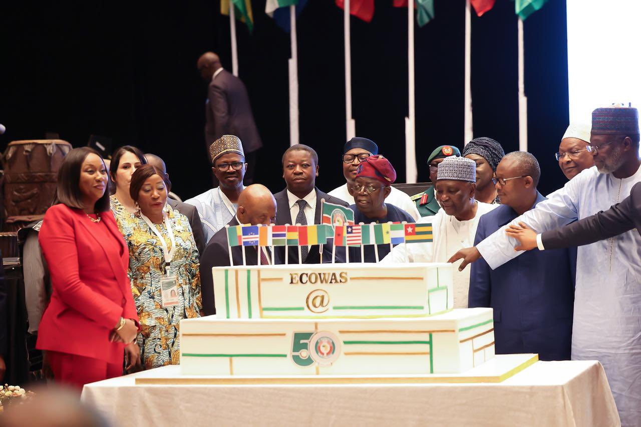La CEDEAO fête ses 50 ans à Lagos : un appel vibrant à l’unité ouest-africaine !