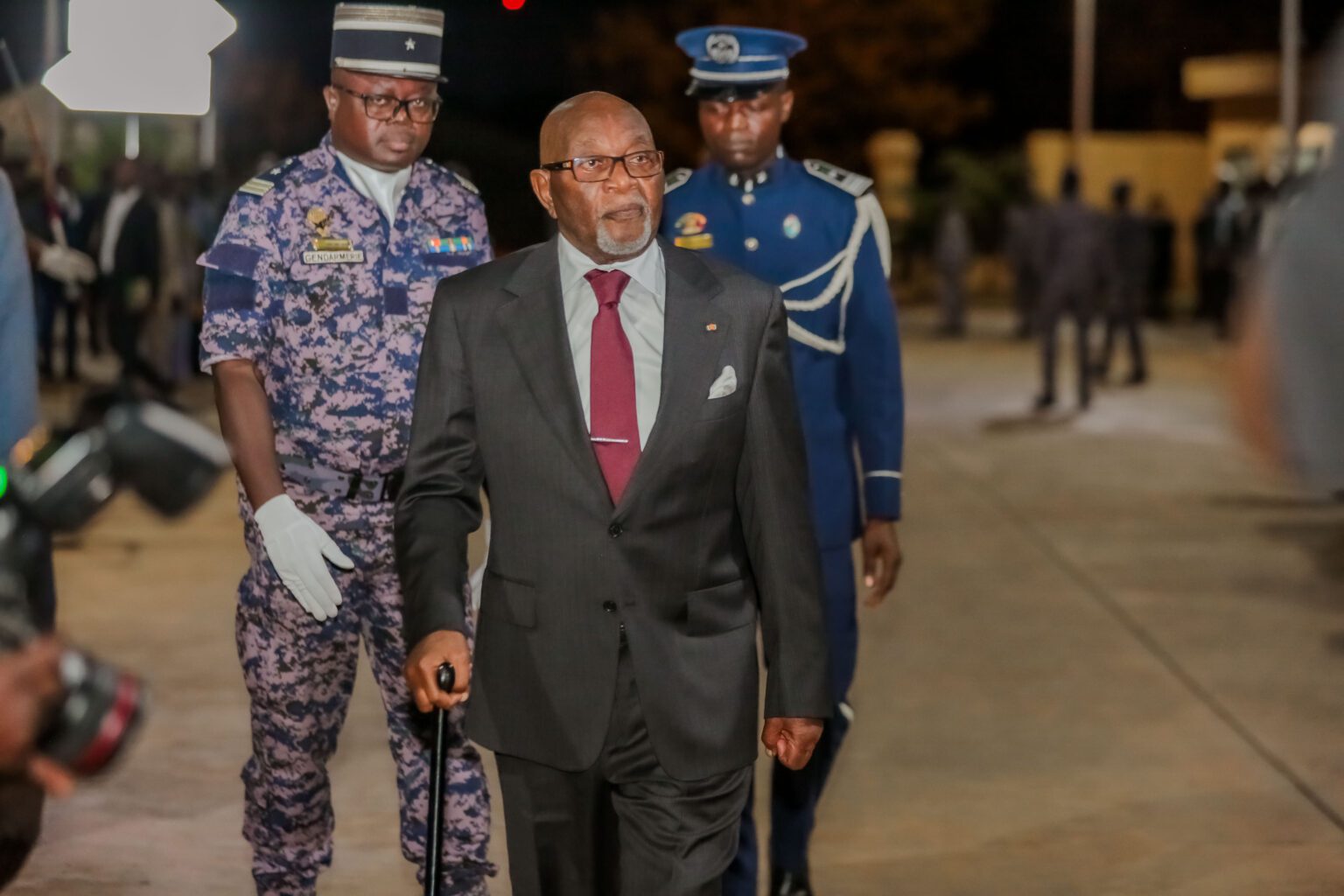 Jean-Lucien Savi de Tové  : un vétéran devenu président symbolique