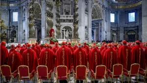 Les secrets et le rituel millénaire du conclave, ce processus solennel et rigoureux au cœur du Vatican pour élire le nouveau pape.