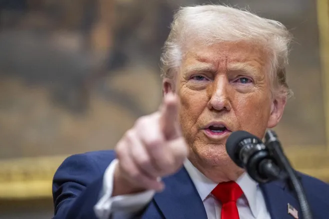 Le nouveau "travel ban" de Trump frappe le Togo, menaçant rêves étudiants et transferts de fonds, mais Lomé espère transformer cette épreuve en opportunité de résilience.