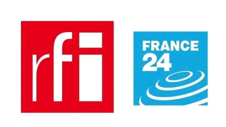 Le Togo suspend France 24 et RFI pour trois mois, une décision choc qui soulève des questions sur la liberté de la presse et les relations franco-togolaises.