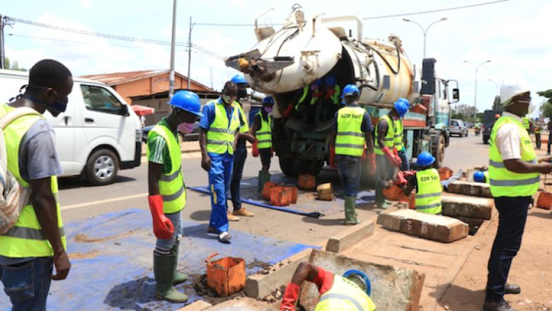 La Ministre Mila Aziablé supervise l'avancement du projet RAINE à Lomé, un micro-tunnelier de 7,5 km destiné à protéger la capitale togolaise des inondations et à transformer le cadre de vie.