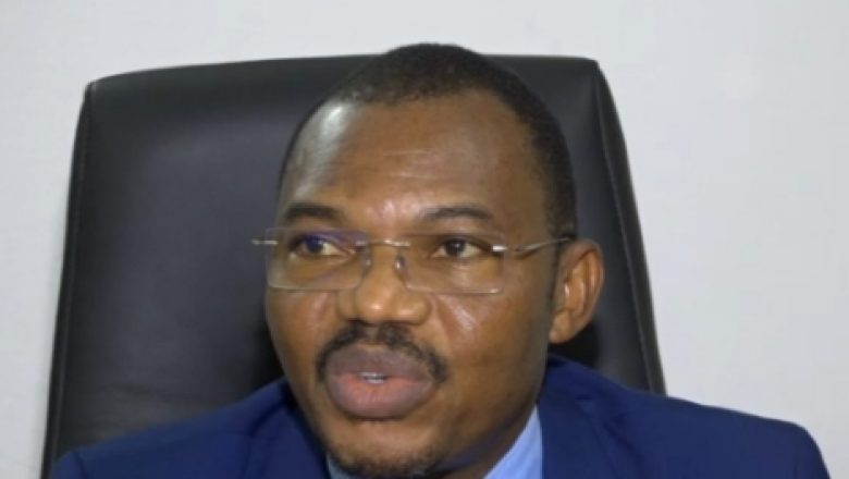 Des manifestations de nuit spontanées ont secoué Lomé, au Togo, révélant des tensions sociales et provoquant des interpellations