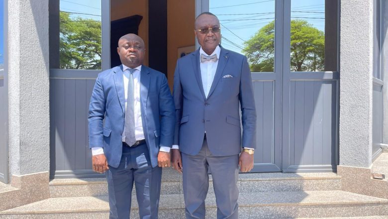 La visite de l’ambassadeur gabonais à la CCI-Togo inaugure une nouvelle dynamique de coopération Sud-Sud, visant à renforcer les échanges économiques et les partenariats stratégiques entre Lomé et Libreville.