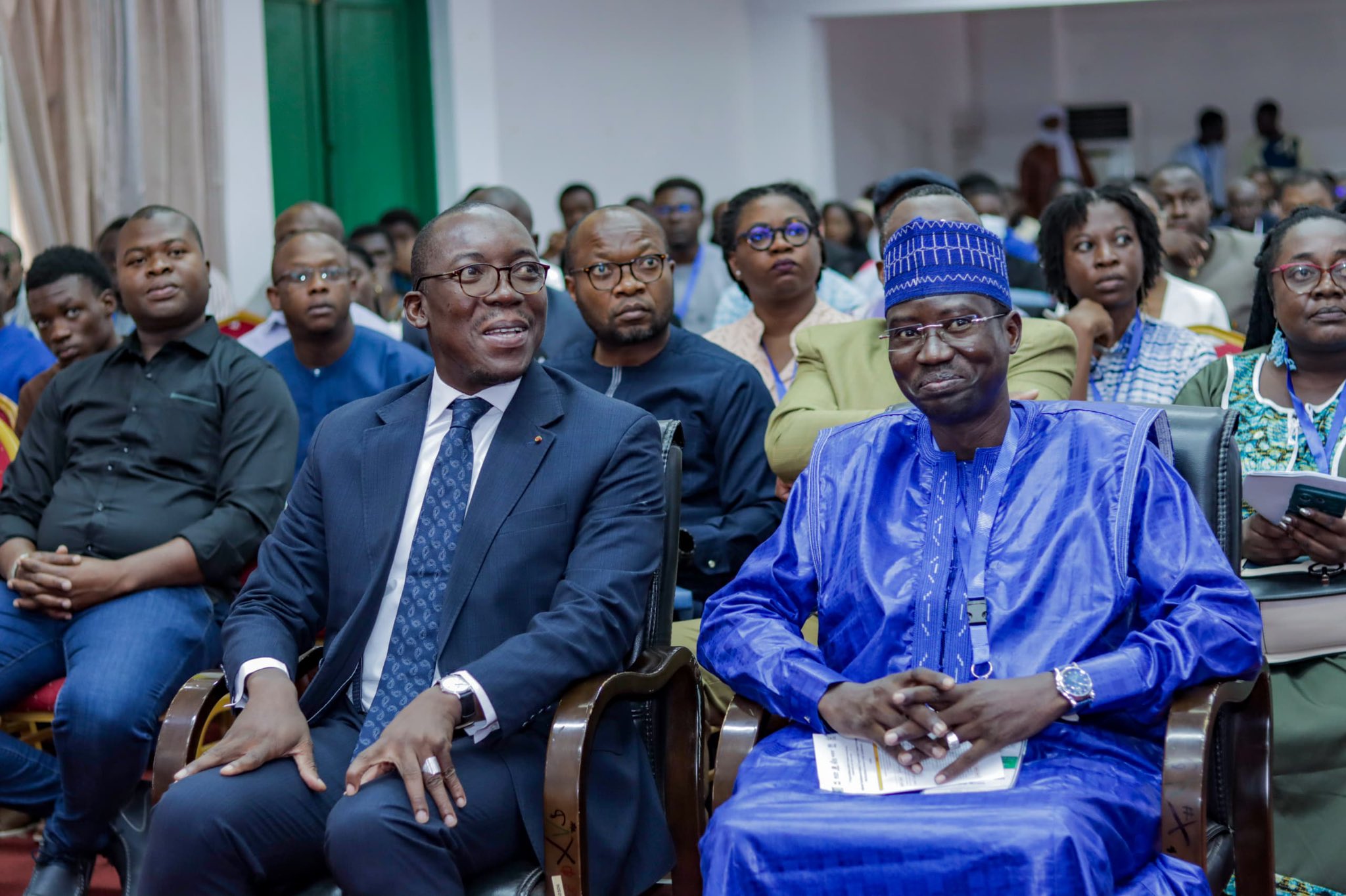 Lomé accueille le premier Forum du Réseau Habitat d'Urgence Francophone à l'EAMAU, rassemblant experts et décideurs pour innover et agir durablement face aux crises humanitaires et climatiques.