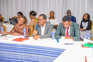 Lors d’une formation initiée par l’ARCOP et le PNUD, 25 administrateurs publics s’engagent à assainir les marchés publics togolais, face à un système miné par des pratiques corruptives persistantes.