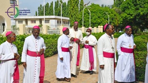 La Conférence des Évêques du Togo dénonce la violence étatique suite aux répressions de juin 2025 et lance un appel poignant à la résistance