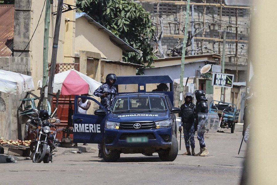 Au Togo, la condamnation de 19 manifestants interpellés lors de mobilisations non autorisées relance le débat sur l’impartialité de la justice et le respect des libertés fondamentales.