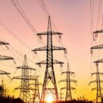 Le Togo lance un projet d’électrification ambitieux pour connecter 172 villages isolés, transformant la vie de 35 000 habitants et stimulant le développement rural.