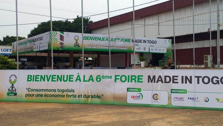 La 6ᵉ Foire Made in Togo célèbre l’ingéniosité locale, mobilise les citoyens autour d’un patriotisme économique et propulse l’artisanat au rang de pilier national.