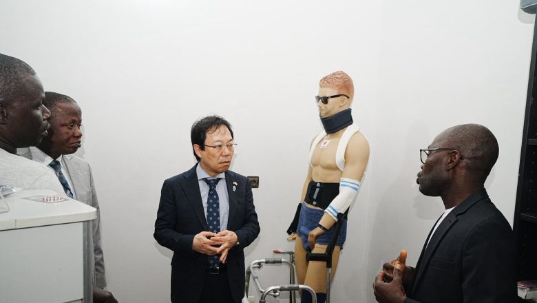 Le Togo franchit une nouvelle étape vers l’inclusion en lançant l’extension de sa Centrale d’Achat de Produits de Prothèses, avec le soutien du Japon pour améliorer l’accès aux soins des personnes handicapées.