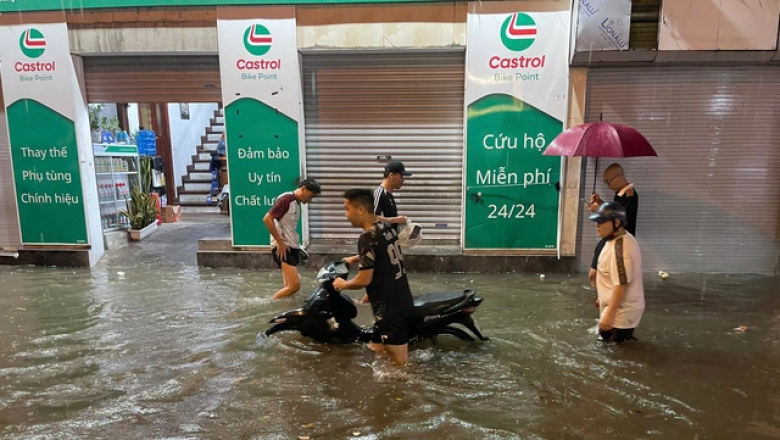 Une averse exceptionnelle transforme Hanoï en rivière urbaine, révélant les limites de ses infrastructures face à l’urbanisation et au dérèglement climatique.