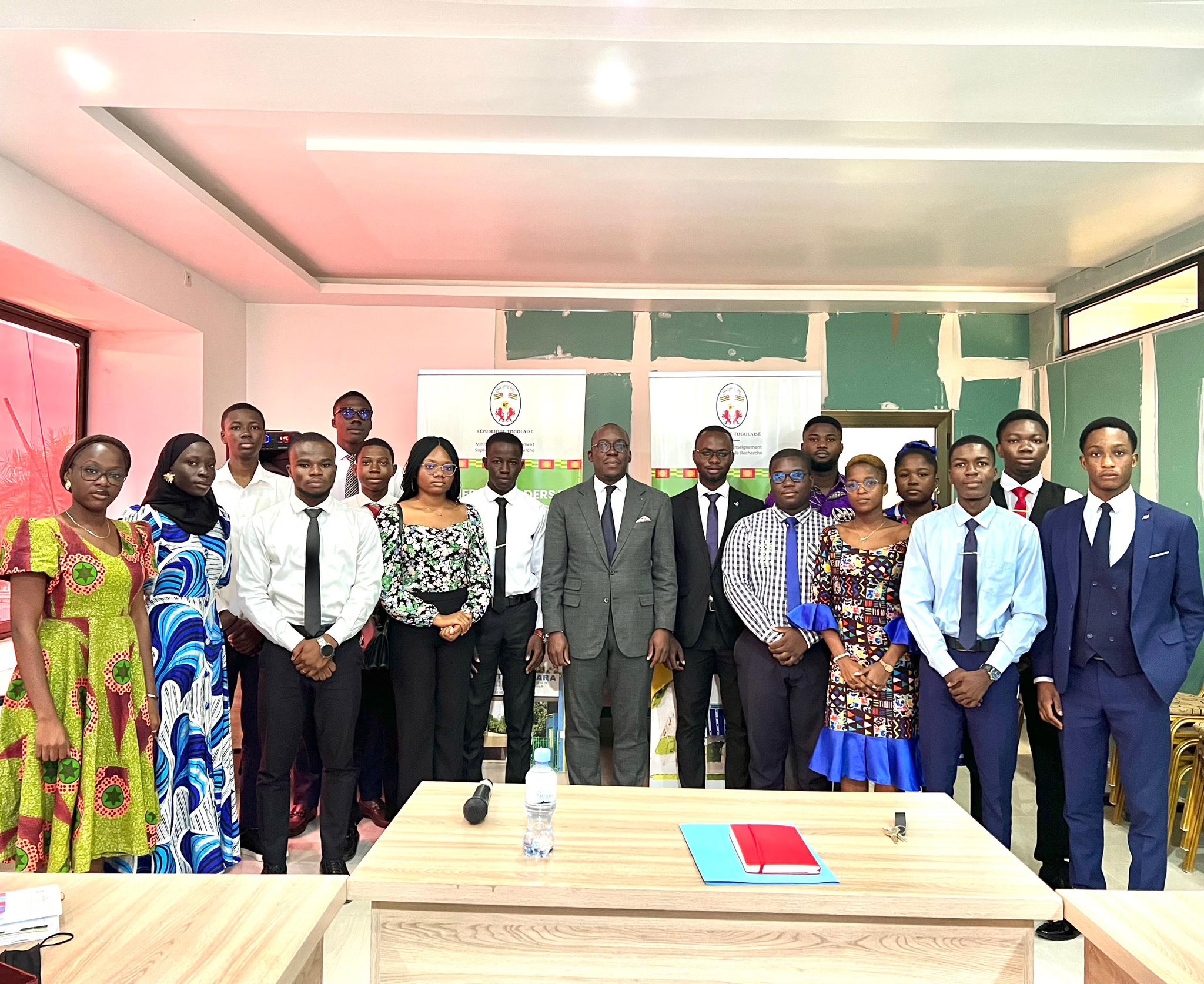 Lomé célèbre ses futurs gestionnaires : la jeunesse togolaise à l’honneur