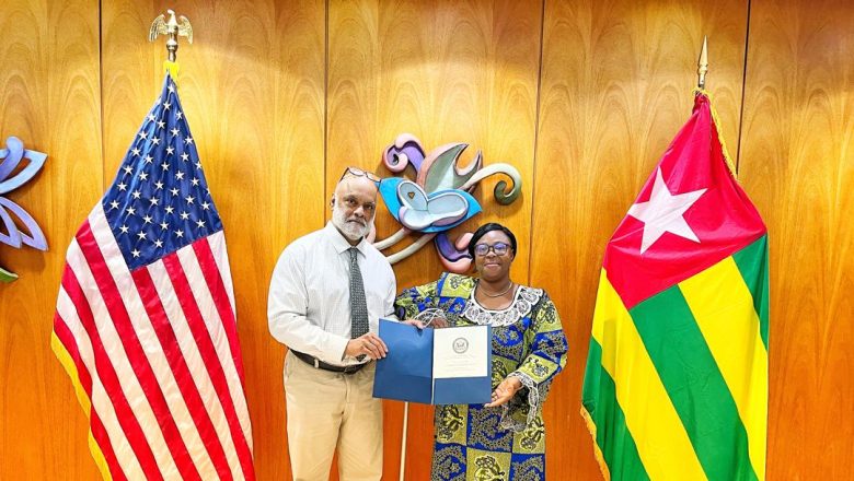 Sélectionnée pour le programme IVLP aux États-Unis, Françoise Dogomangue revient au Togo avec des outils puissants pour lutter contre les violences faites aux femmes dans la région des Savanes.