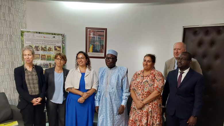 Le Togo signe un accord de financement avec le Luxembourg et l’Union européenne pour renforcer la gestion des déchets et protéger ses parcs naturels dans le cadre du programme PALCC+.