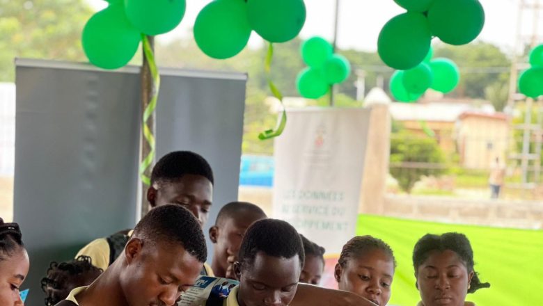 À Lomé, la première Foire Estudiantine s’est tenue du 21 au 24 août à l’EPP Dodomé. Une initiative éducative et territoriale qui a réuni étudiants, institutions et acteurs publics autour de l’orientation, de l’insertion professionnelle et de la valorisation des talents locaux.