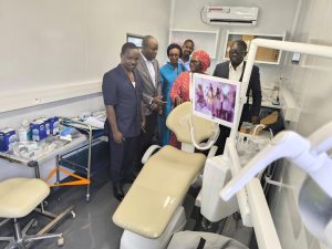 Deux cliniques mobiles spécialisées arrivent au Togo pour lutter contre la cécité évitable et améliorer la santé dentaire, au profit des communautés rurales.