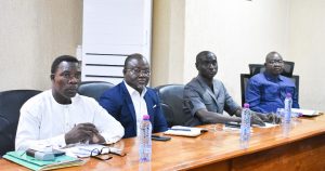 Cette initiative s’inscrit dans une dynamique plus large portée par le ministère, qui multiplie les actions pour renforcer la gouvernance locale. Depuis sa nomination, le colonel Awaté, ancien préfet d’Agoè-Nyivé, a fait de la décentralisation sa priorité.