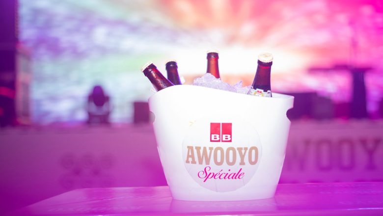BB Lomé a organisé au Grand Rex une soirée hommage à Awooyo, sa bière brune emblématique. En présence de figures publiques et partenaires, l’événement a célébré l’ancrage culturel et populaire d’une boisson devenue symbole national.