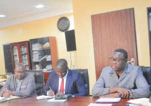 Le ministère de l’Administration Territoriale et la CNDH lancent un projet national de formation des chefs traditionnels pour lutter contre la stigmatisation et promouvoir les droits humains dans les cinq régions du Togo.