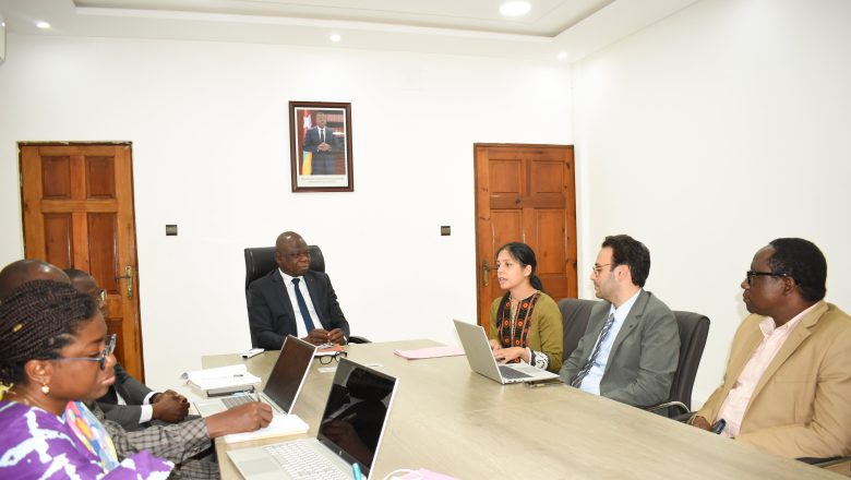 Le Ministre de l’Accès aux Soins, Jean-Marie Koffi Ewonoulé TESSI, a reçu une délégation de GAVI pour discuter du cofinancement vaccinal