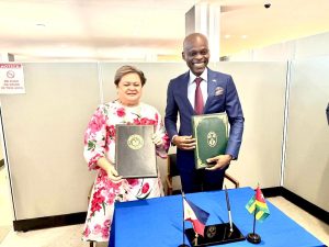 en marge de l’Assemblée générale des Nations Unies, le Togo et les Philippines ont signé un protocole d’accord sur les consultations politiques bilatérales, renforçant leur coopération diplomatique autour des enjeux de sécurité, commerce et développement durable.