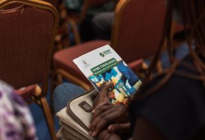 Le 2 septembre 2025, à la Foire Adjafi de Lomé, un panel stratégique a réuni le BRMN et la HAUQE pour outiller les TPME togolaises face aux exigences du marché continental. Certification, mise à niveau et accompagnement au cœur de la compétitivité africaine.