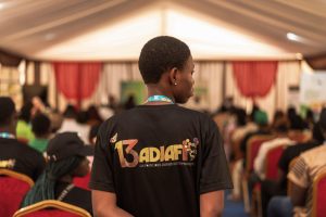 Le 2 septembre 2025, à la Foire Adjafi de Lomé, un panel stratégique a réuni le BRMN et la HAUQE pour outiller les TPME togolaises face aux exigences du marché continental. Certification, mise à niveau et accompagnement au cœur de la compétitivité africaine.