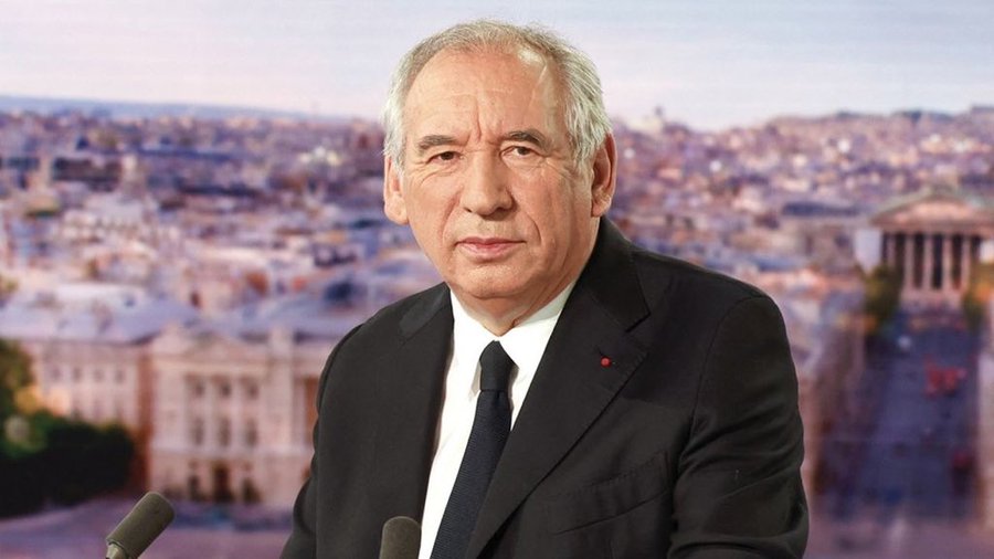 France : Bayrou éjecté, la démocratie fait son cinéma à l’Assemblée
