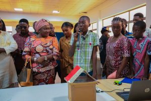 À Lomé, plus de 250 jeunes ont été formés à l’informatique, à l’électronique et à l’entrepreneuriat grâce au programme Devi-preneur. Une initiative inclusive portée par le PNUD Togo pour bâtir un avenir numérique et durable.
