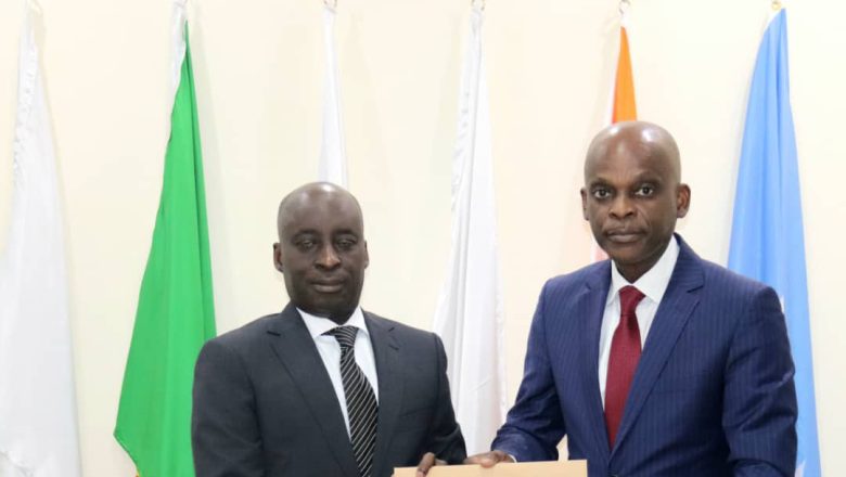Le nouvel ambassadeur du Sénégal, Mamadou Moustapha Loum, a pris ses fonctions à Lomé le 2 septembre 2025. Une nomination stratégique qui renforce la coopération Togo-Sénégal et l’intégration régionale au sein de la CEDEAO.