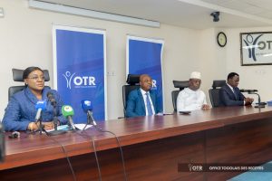 À Lomé, Yawa Djigbodi Tsègan succède à Philippe Tchodiè à la tête de l’OTR. Une nomination stratégique pour renforcer la performance fiscale et accompagner les ambitions économiques du Togo.