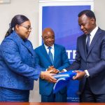 À Lomé, Yawa Djigbodi Tsègan succède à Philippe Tchodiè à la tête de l’OTR. Une nomination stratégique pour renforcer la performance fiscale et accompagner les ambitions économiques du Togo.