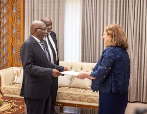 Lomé accueille les ambassadeurs du Royaume-Uni, des Philippines et d’Italie. Objectif : renforcer les partenariats économiques, logistiques