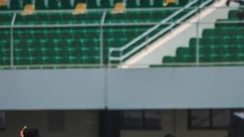 La RDC s’impose face au Togo dans un match clé des éliminatoires pour la Coupe du Monde 2026. Une victoire tactique qui relance les ambitions des Léopards et renforce l’unité nationale autour du football.