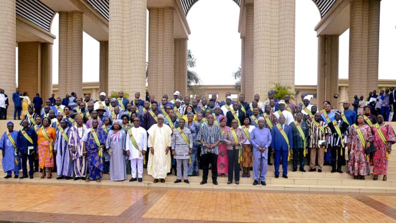 Le Parlement togolais entame sa session budgétaire 2025. Priorités : équité, gouvernance, lutte contre la désinformation et justice sociale.