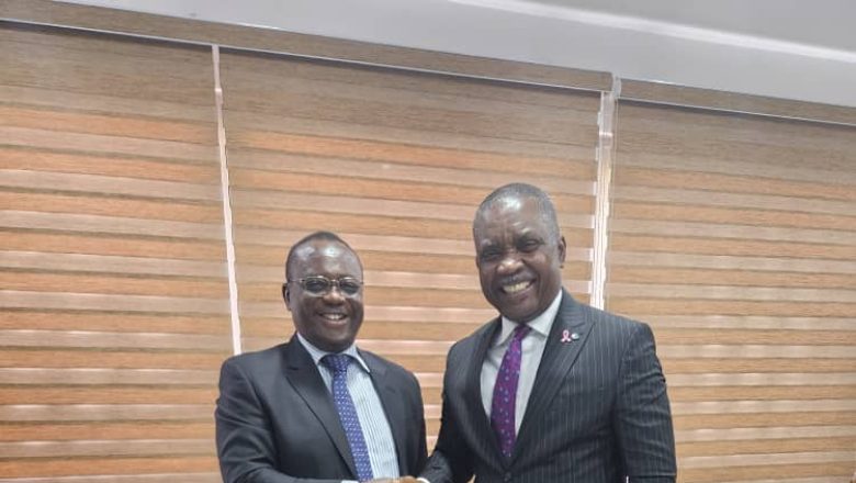 La Société des Postes (SPT) et OmniBSIC-Bank renforcent leur partenariat Sud-Sud. L'objectif est de digitaliser les services pour l'inclusion