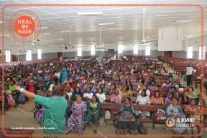 Le Togo lance HealByHair5 et forme 400 coiffeuses à l'écoute active en santé mentale. L'initiative pionnière de la Bluemind Foundation