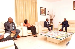 Le Dr Hamadou Nouhou devient le nouveau représentant de l’OMS au Togo. Sa nomination renforce la coopération sanitaire et les engagements en faveur de la santé universelle et du développement durable.