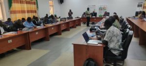 Le Togo valide un rapport national sur les résidus de pesticides dans les fruits et légumes. Soutenu par la FAO, ce projet pilote ouvre la voie à une agriculture plus saine et à une meilleure sécurité alimentaire.